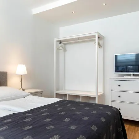 Acora Living The 酒店