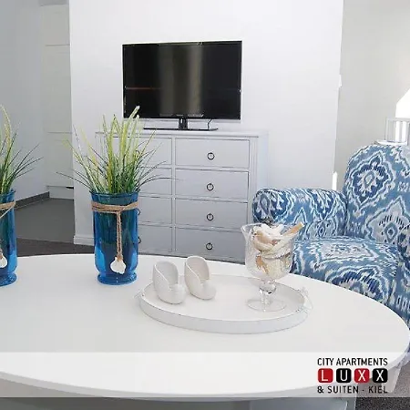 Acora Living The 酒店